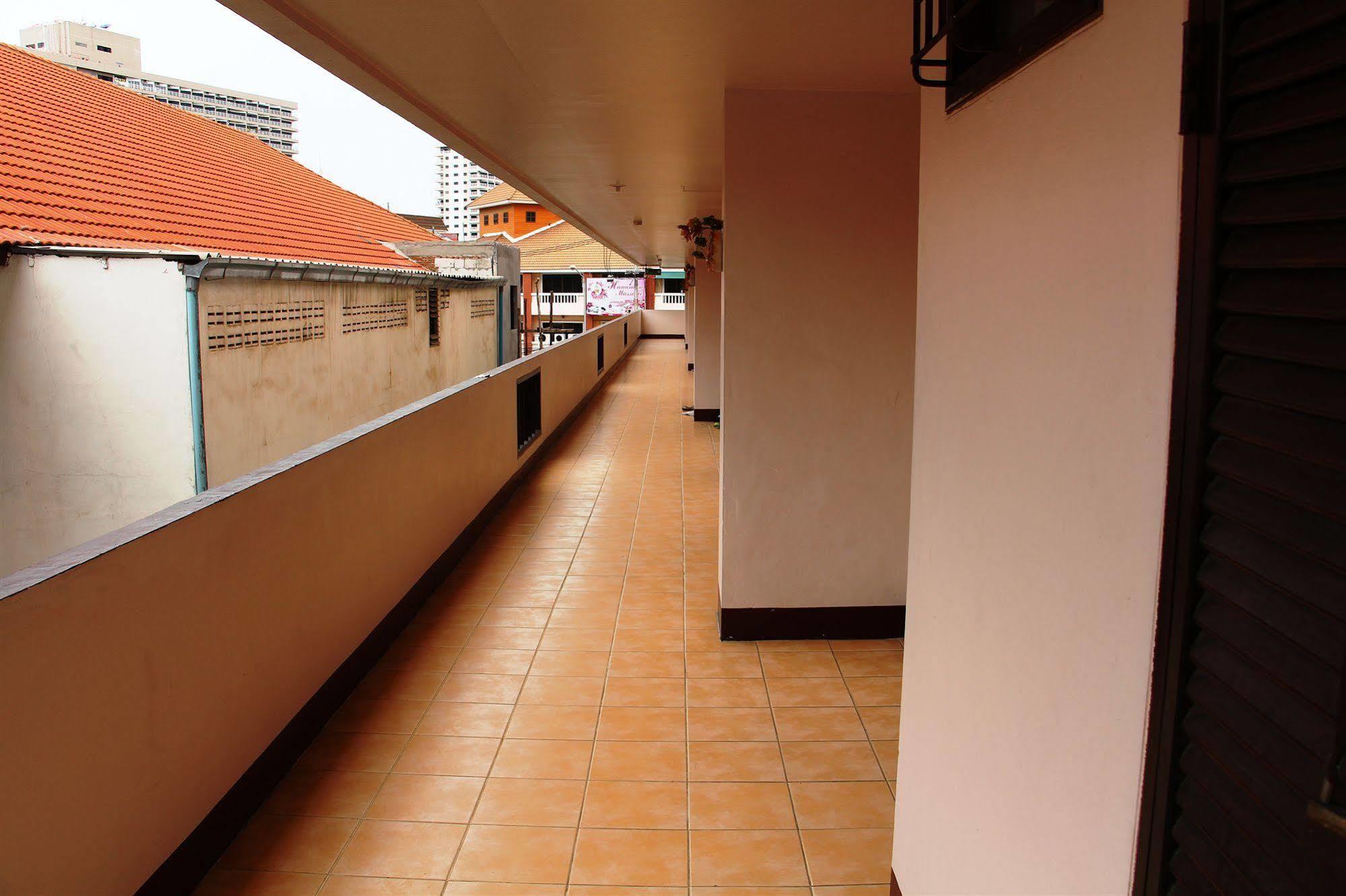 Jomtien Good Luck Apartment מראה חיצוני תמונה